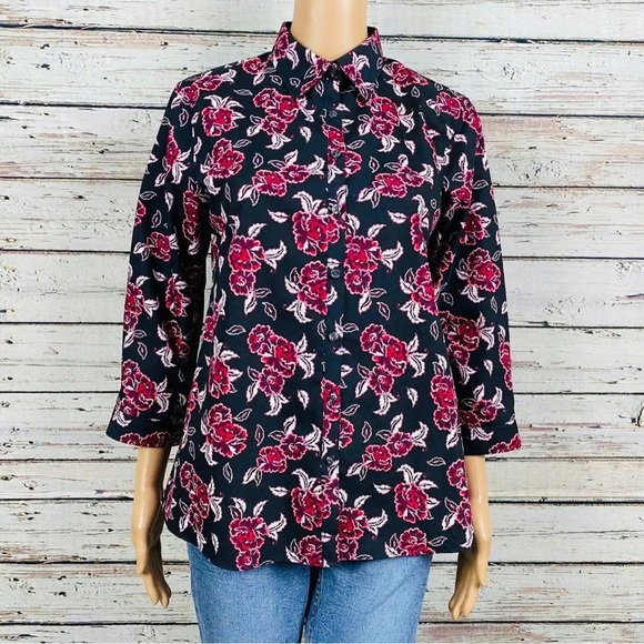 Lands' End Tops - LANDS END WRINKLE FREE NO IRON FLORAL BUTTON DOWN
TUNIC BLOUSE-SIZE 12